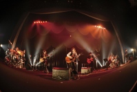 スターダスト・レビュー 3月に名曲ならぶライブアルバム発売