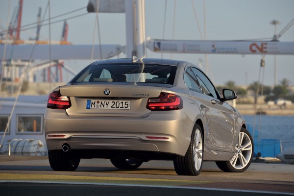 ビー・エム・ダブリューが26日発売したプレミアムコンパクトモデル「ニューBMW 2 シリーズ クーペ」