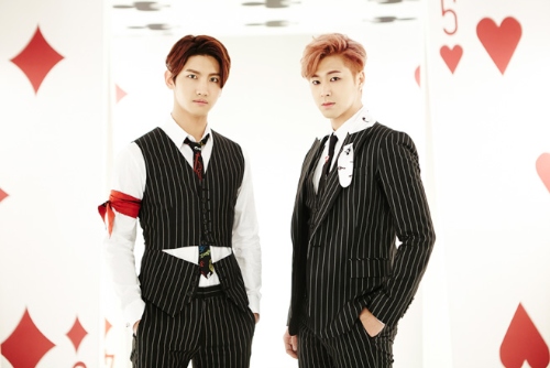 K-POP男性グループのキング、東方神起が新曲『Spellbound』のティーザー映像を公開した。写真＝SMエンターテインメント