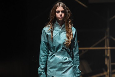 アリウナ・スール 2014-15年秋冬コレクション - モンゴルの遊牧民が、ロックに出会ったら