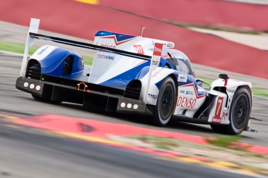 トヨタの新型ハイブリッド・レーシングカー「TS040 HYBRID」