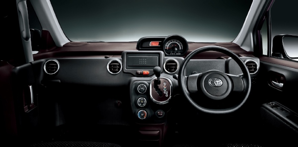 4ドアトールワゴン「スペイド」の特別仕様車「F“Jack”」