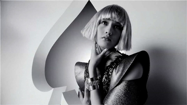 トヨタマーケティングジャパンは、松田翔太さんと橋本愛さんを起用した「スペイド」特別仕様車「1.5F Jack」のCM「SPADE CITY」篇を2日から全国放映する。