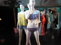 韓国系ファッションEC「ディーホリック」が初の展示会