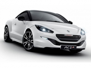 詳細が昨年の東京モーターショーで発表されて半年、ついにプジョーのトップスポーツ「RCZ-R」が日本にやってきた。日本150台限定。価格540.0万円。