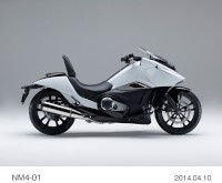 独自のスタイリングと、新感覚のライディングフィールを追求したというホンダの新コンセプトモデル「NM4-01（エヌエムフォー ゼロワン）」（写真提供：ホンダ）