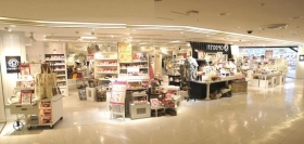 ファッション・コンビニエンス・ストア「イッツデモ(ITS'DEMO)」が新タイプ店舗をオープン