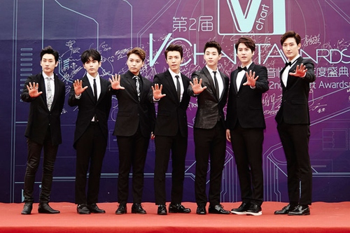 韓国のアイドルグループSUPER JUNIOR、SUPER JUNIOR-M、EXOが、中国の音楽賞である第2回音悦台V-Chart Awardsで受賞の栄誉に輝いた。写真＝SMエンターテインメント