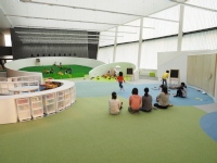 日本科学未来館で6月13日にオープンする新スペース「"おや?"っこひろば」の会場全景。