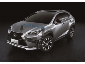 LEXUS NX F SPORTのフロントサス取付部を繋ぐヤマハ製パフォーマンスダンパー(写真の青いパーツ)