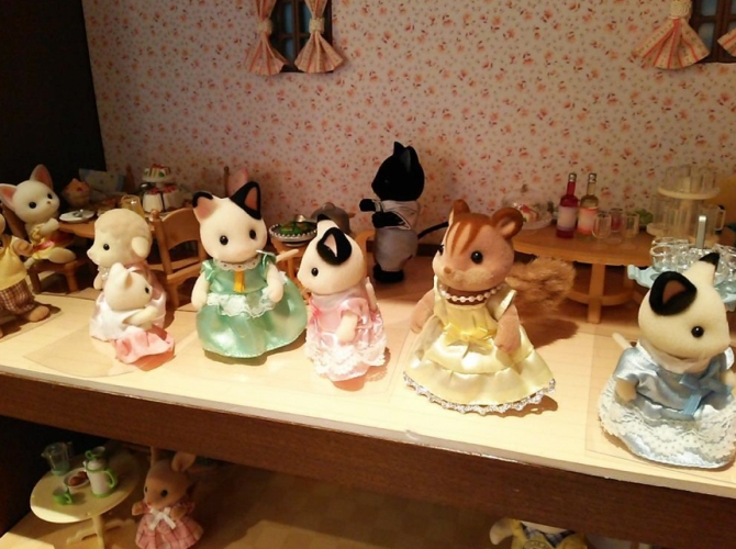 フランス出身のシェフ、ニコラシャールが作るうさぎシュークリームが好評のニコラシャール銀座本店から夏にぴったりの新作シューが登場する。