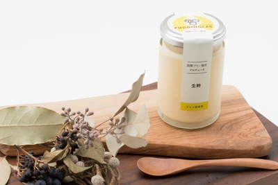 プリン研究所は、国際プリン協会とコラボレーションしたプリン好きのための究極のプリン「生粋～KISUI～」を8月7日より販売開始した。