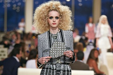 シャネル 2014-15年クルーズコレクション - 時空を超越した旅 - 西洋と東洋が交差するドバイ