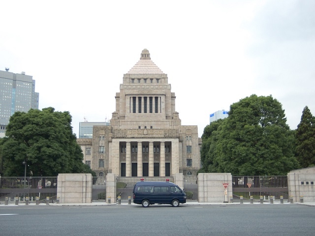 改造前の安倍内閣の女性閣僚は2人。これまでも女性閣僚は1～2人ということが多く、まだまだ女性議員の大臣登用は少ない。また、重要なポストが与えられることも少なかった。一時的な人気取りのための女性起用ではなく、これからにつながる実績を期待したい。