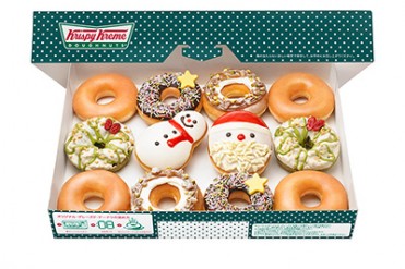 クリスピー・クリーム・ドーナツよりスノーマンやサンタのドーナツ「サンタ ダズン」 