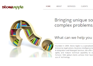 日立製作所は、米子会社を通じてシンガポールのITサービス会社ストーンアップルソリューションズ（Stone Apple Solutions ）を買収した。写真は、ストーンアップル社のWebサイト。