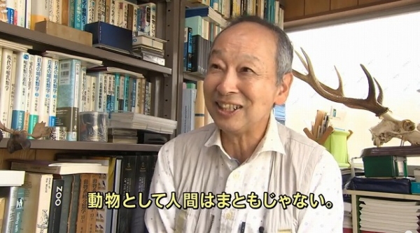 湖池屋は、発売30周年を迎える『カラムーチョ』で、人気子役の芦田愛菜ちゃん、生物学者の池田清彦教授、言語学者の金田一秀穂教授を起用した新TVCMを10月4日よりオンエア開始した。