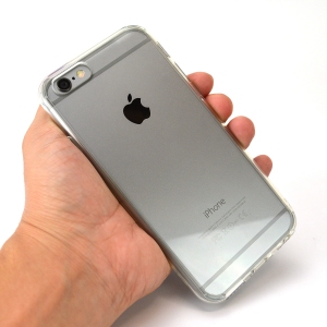 スペックコンピュータは、“凛としたオーラで包み込む”というクリアな透明感が特徴のiPhone6・iPhone6Plus用ケース『Ringke Fusion』を10月下旬に発売する。