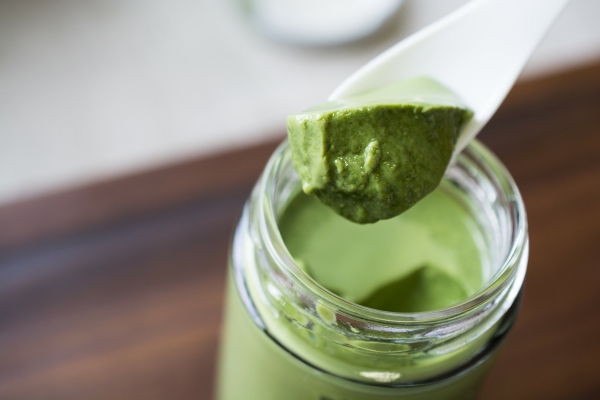 日本一高級な抹茶プリンを販売するプリン研究所は、抹茶プリン『おこい』と『おうす』をリニューアルし、10月から販売している。