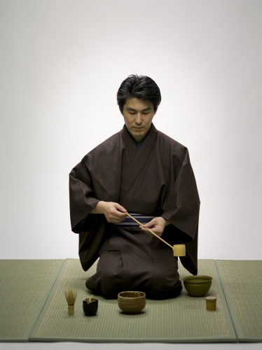 日本一高級な抹茶プリンを販売するプリン研究所は、抹茶プリン『おこい』と『おうす』をリニューアルし、10月から販売している。