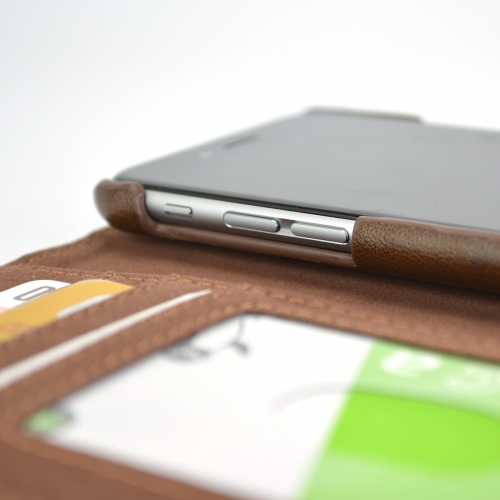 スペックコンピュータは、ウォレットケース・ハードケースの2WAY仕様iPhone6用レザーケース『Walegee+ Wallet Case for iPhone6』の予約受付を開始した。