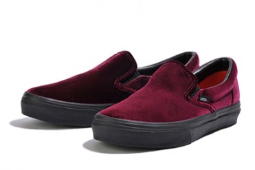 VANS、ベルベット素材のスリッポンを渋谷で発売 - 光沢のあるドレッシーな佇まい