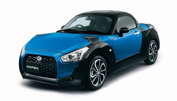 ダイハツ工業が19日に発売した2ドアでオープンタイプの軽自動車「COPEN XPLAY(コペン エクスプレイ)」（写真提供：ダイハツ工業）