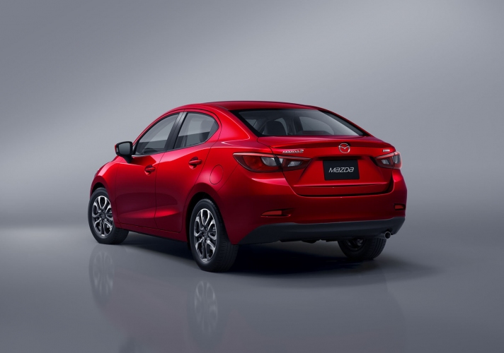 マツダは、今月28日から開催される「タイ国際モーターエキスポ2014」で新型「Mazda2(日本名デミオ)」のセダンを世界初公開する（写真提供：マツダ）