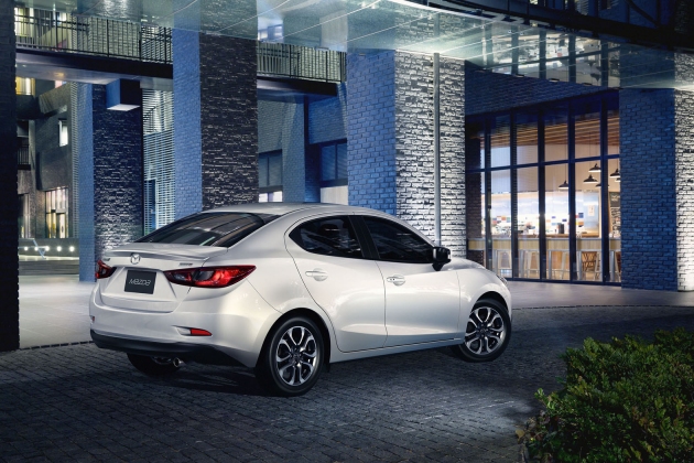 マツダは、今月28日から開催される「タイ国際モーターエキスポ2014」で新型「Mazda2(日本名デミオ)」のセダンを世界初公開する（写真提供：マツダ）