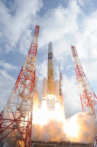 宇宙航空研究開発機構(JAXA)は3日、種子島宇宙センターから、小惑星探査機「はやぶさ2」を搭載したH-IIAロケット26号機(H-IIA・F26)を打ち上げた。(C) 宇宙航空研究開発機構（JAXA）