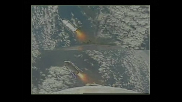 「はやぶさ2」/　H-IIAロケット26号機　SRB-A分離。(C) 宇宙航空研究開発機構（JAXA）