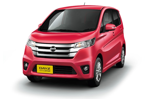 「日産デイズ」に「エマージェンシーブレーキ」を搭載した特別仕様車「Vセレクション+SafetyⅡ(プラスセーフティツー)」（写真提供：日産自動車）