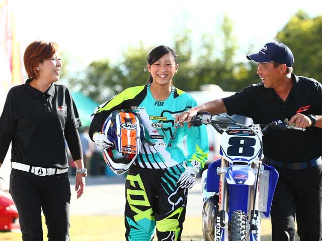 なでしこ 重量挙げの次はモトクロス 女子高生ライダーの挑戦 財経新聞