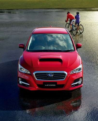 富士重工業が来年1月に発売する「スバル レヴォーグ」の特別仕様車「1.6GT EyeSight S-style」(写真提供：富士重工業)