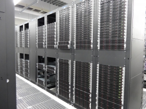 IBMが22日に開設した「SoftLayer 東京データセンター」。「SoftLayer」のデータセンターとしては、日本初の開設となる（写真：同社発表資料より）
