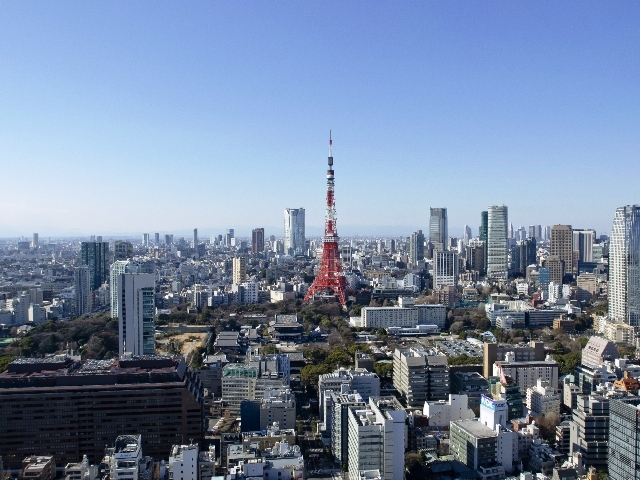 内閣府は12月10日、11月の消費動向調査の結果を明らかにした。消費者態度指数(一般世帯)は、前月から1.2ポイント低下して、37.7となった。今年8月以降、連続4か月で悪化していることが分かった。