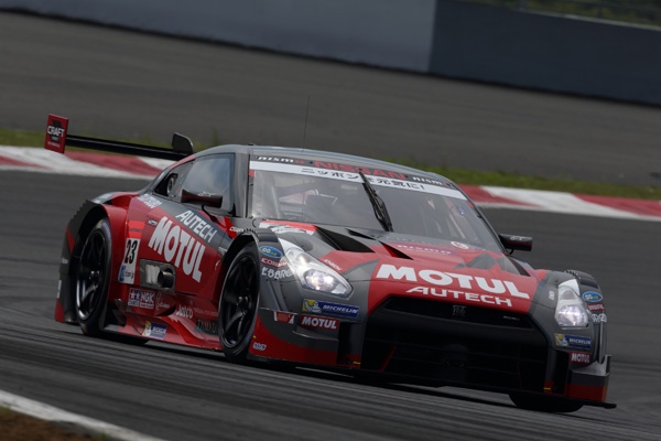 日産自動車が「東京オートサロン2015 with NAPAC」に出展する「MOTUL AUTECH GT-R」（写真提供：日産自動車）