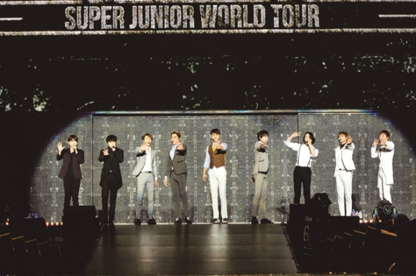 SUPER JUNIORが10月の東京ドーム公演に続いて「SUPER SHOW 6」大阪公演も大盛況に終え、さらに日本のファンを魅了した。写真：SMエンターテインメント