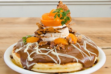 たっぷりみかんのパンケーキ、カフェ アクイーユに登場！プラリネ・ソースと相性抜群
