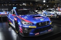 東京オートサロンのSTI SUBARUブースに展示されたNBR24に挑戦するWRX STI・NBR24参戦レーシングマシン