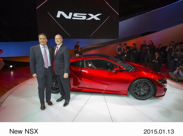 ホンダが北米国際自動車ショーで世界初披露したAcura新型「NSX」 （本田技研工業の発表資料より）