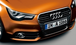 人気色「Samoa Orange」を纏った110台の限定モデル「Audi A1 Sportback color selection -“Samoa Orange”」（写真提供：アウディジャパン）