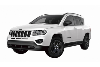 「Jeep Compass」の「Compass Altitude Sport」グレードをベースにした限定モデル「Jeep Compass Blackhawk」(FCAジャパンの発表資料より)