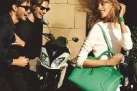 「フルラ(FURLA)」が世界的に著名なフォトグラファーであるマリオ・テスティーノをクリエイティブパートナーに!