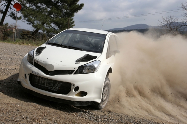 トヨタは30日、2015年のモータースポーツ活動および支援計画を発表した。写真は、Yaris WRC Testing（写真提供：トヨタ自動車）