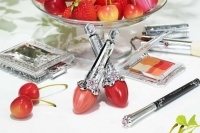 「ジルスチュアート(JILL STUART)」から新作「2015 summer collection ～juicy lush～」が登場