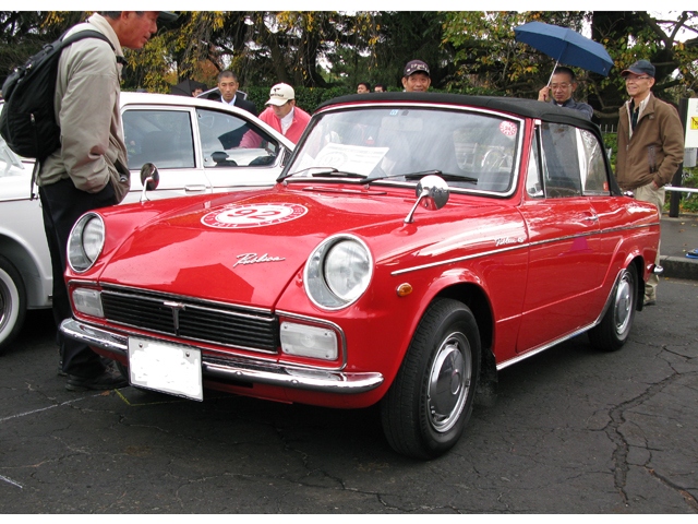 後期型トヨタ・パブリカ・コンバーチブル。現在でもトヨタ車のコーチビルダーとして生産を行なうセントラル自動車がボディ製造を担当した。