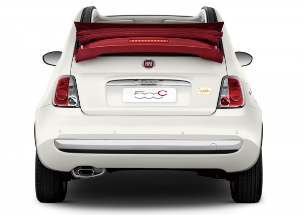 FCAジャパンが40台限定で販売する「Fiat 500C Mimosa」（FCAジャパンの発表資料より）