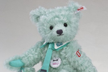 「初音ミク×シュタイフ」のテディベアが - 1500体限定で予約販売開始
