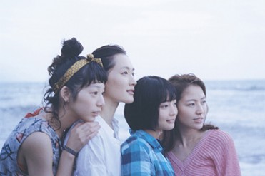 映画『海街diary』公開 - 「そして父になる」是枝監督、綾瀬はるか、長澤まさみらが姉妹に